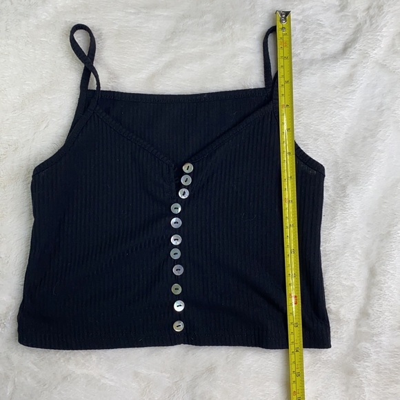 🖤🤩 Goth Black Cropped Tank - Picture 2 of 3